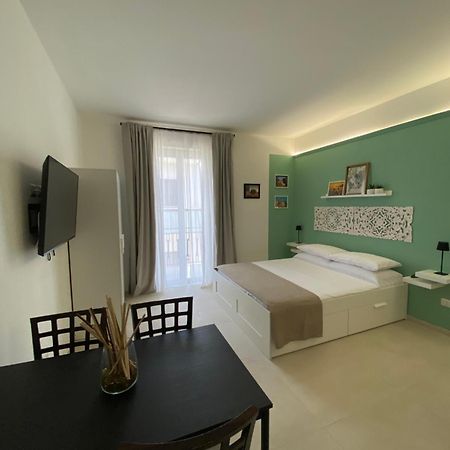 Le Buguse Suite Apartment レッチェ エクステリア 写真