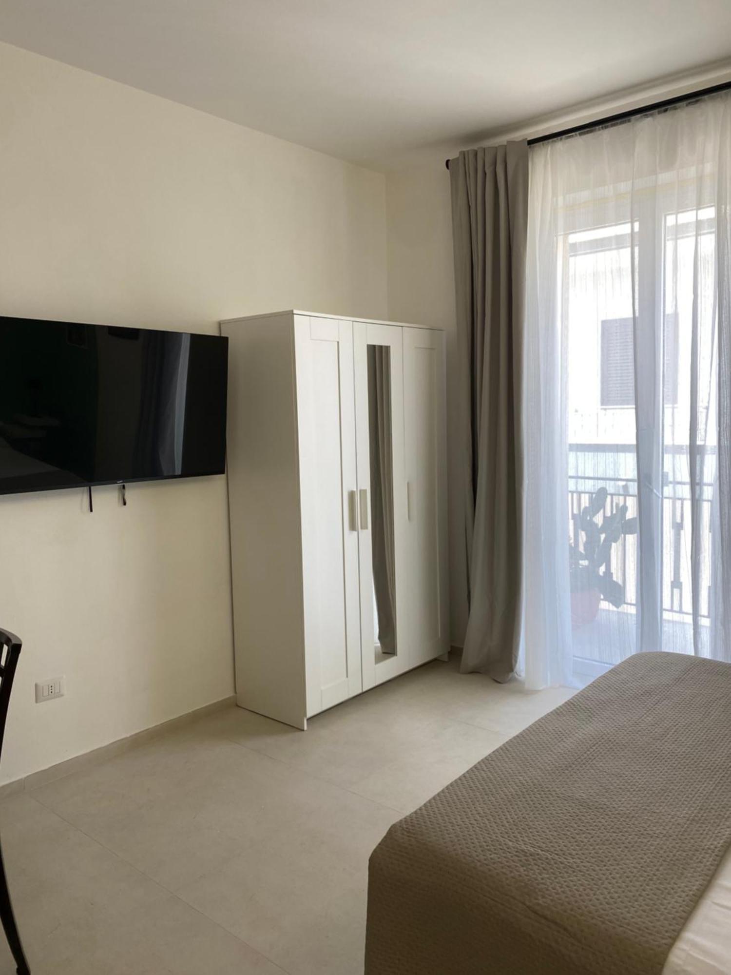 Le Buguse Suite Apartment レッチェ エクステリア 写真